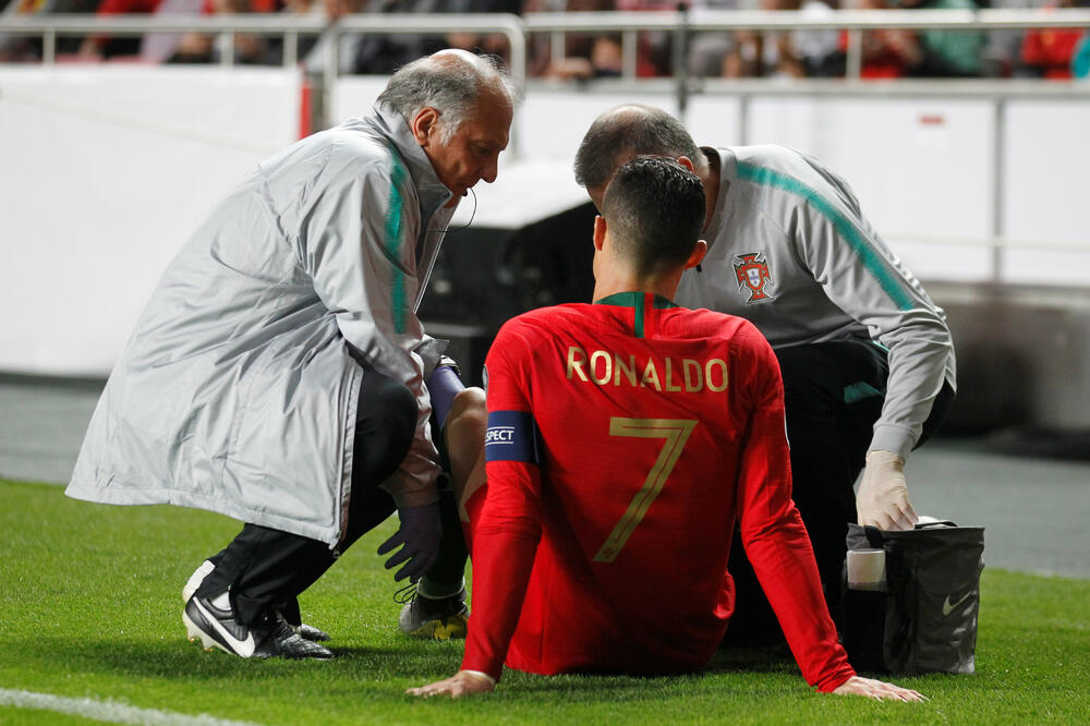 Povreda na meču Portugal - Srbija: Kristijano Ronaldo, Foto: Reuters