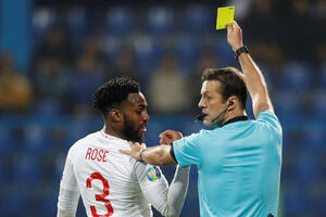 Neodgovorni pojedinci pokrenuli lavinu, protiv Kosova bez publike?