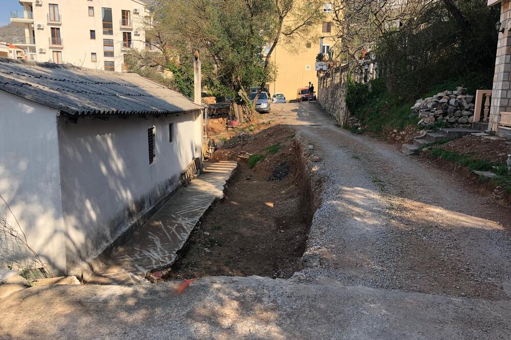 Iskopana rupa, Foto: Vuk Lajović