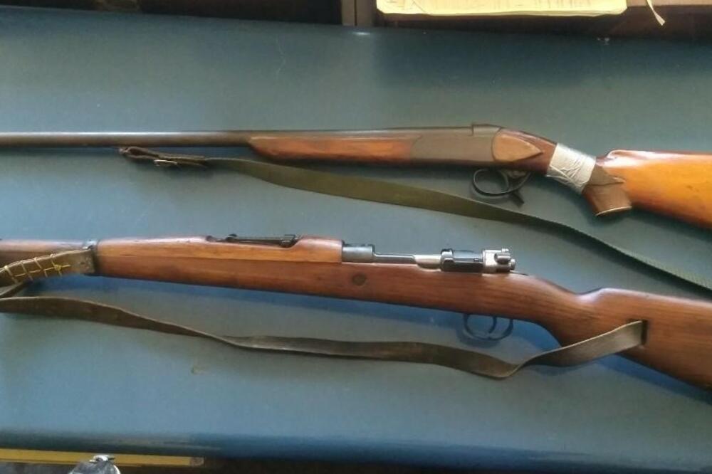 Oružje oduzeto u Beranama, Foto: Uprava policije
