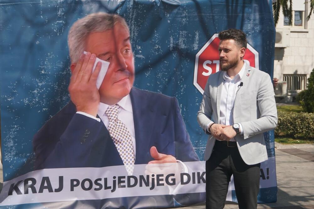 Sa performansa  URE, Foto: URA