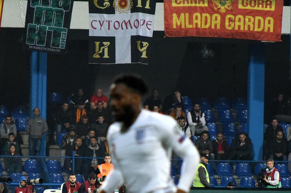 Dani Rouz, bek Engleza, na utakmici sa Crnom Gorom, Foto: Boris Pejović