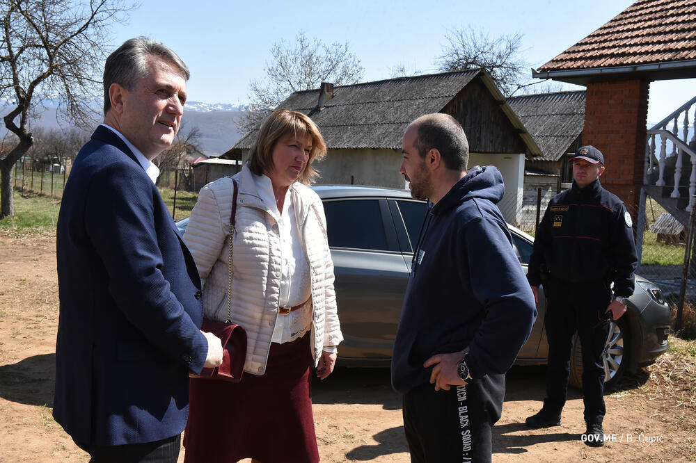 Nuhodžić, Vučinović i Tomkić, Foto: Vlada Crne Gore