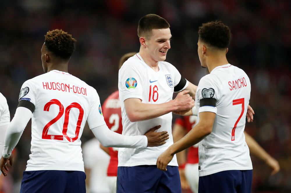 Trio za budućnost Junajteda: Hadson Odoi, Rajs i Sančo, Foto: Reuters