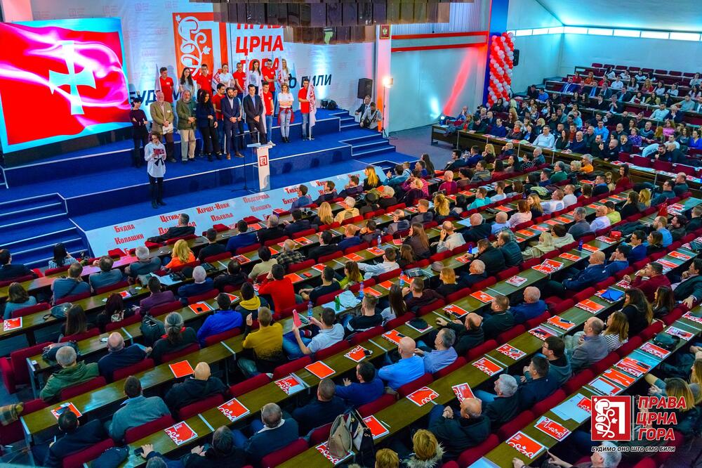 Prava Crna Gora, Foto: Prava Crna Gora