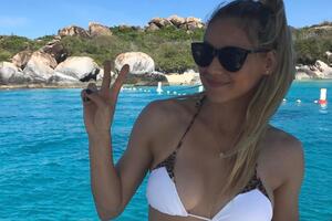 Ana Kurnjikova se pohvalila: Godinu nakon rođenja blizanaca...