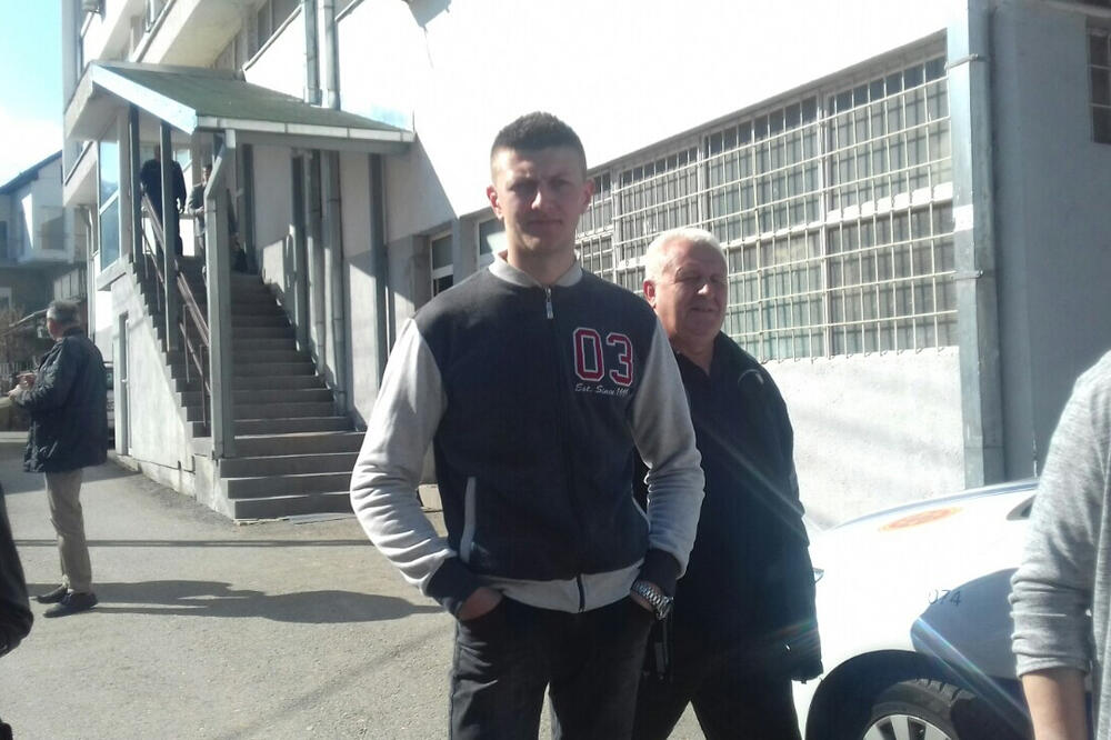 Jadranka Ćetković, Foto: Striković ispred suda u Bijelom Polju