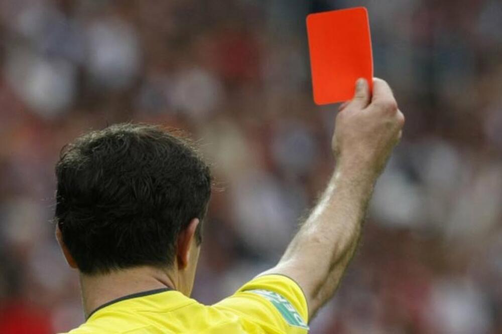 Sudije pokazale crveni karton nasilju: Ilustracija