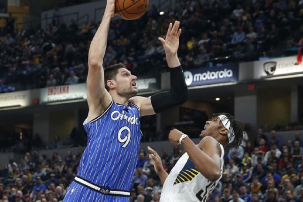 Vučević u duelu sa Majlsom Tarnerom iz Indijane