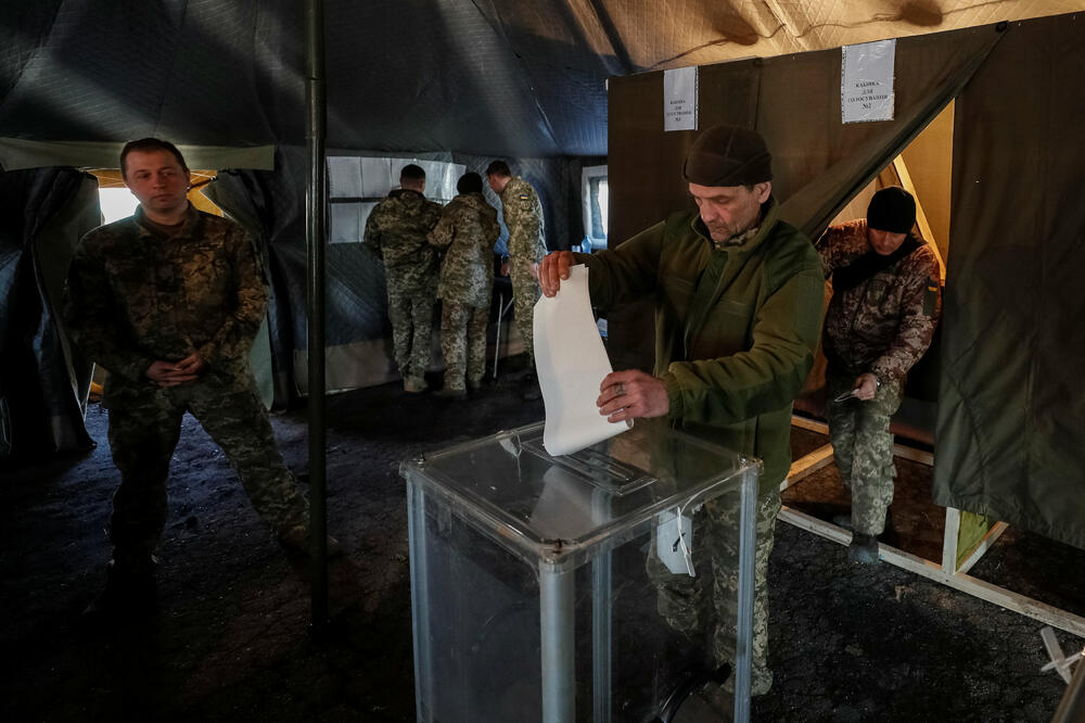 Detalj sa jednog glasačkog mjesta, Foto: Reuters