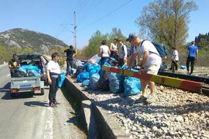 Ekološki aktivisti na Virpazaru sakupili 200 vreća otpada
