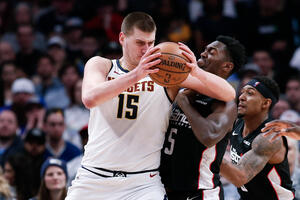 Denver poražen, Jokić ponovo isključen, Sakramento bolji od San...