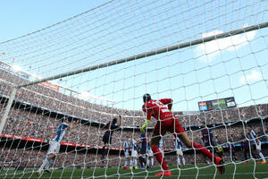 Da li je Mesi dao gol: Polemike zbog "Zlatne kopačke"