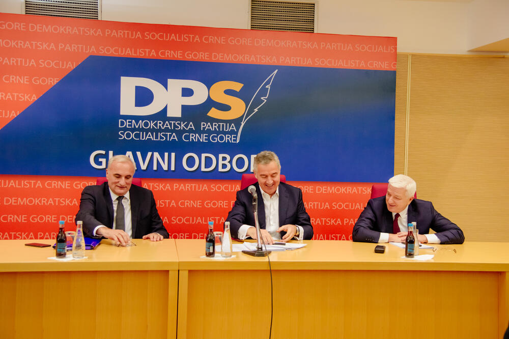 Milošević, Đukanović i Marković na sjednici Glavnog odbora DPS-a, Foto: DPS