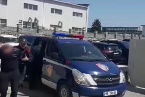 VIDEO Crnogorski državljani uhapšeni u Skadru, zaplijenjen 151 kg...