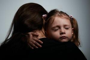 Zašto se djevojčicama i ženama rjeđe postavlja dijagnoza autizma