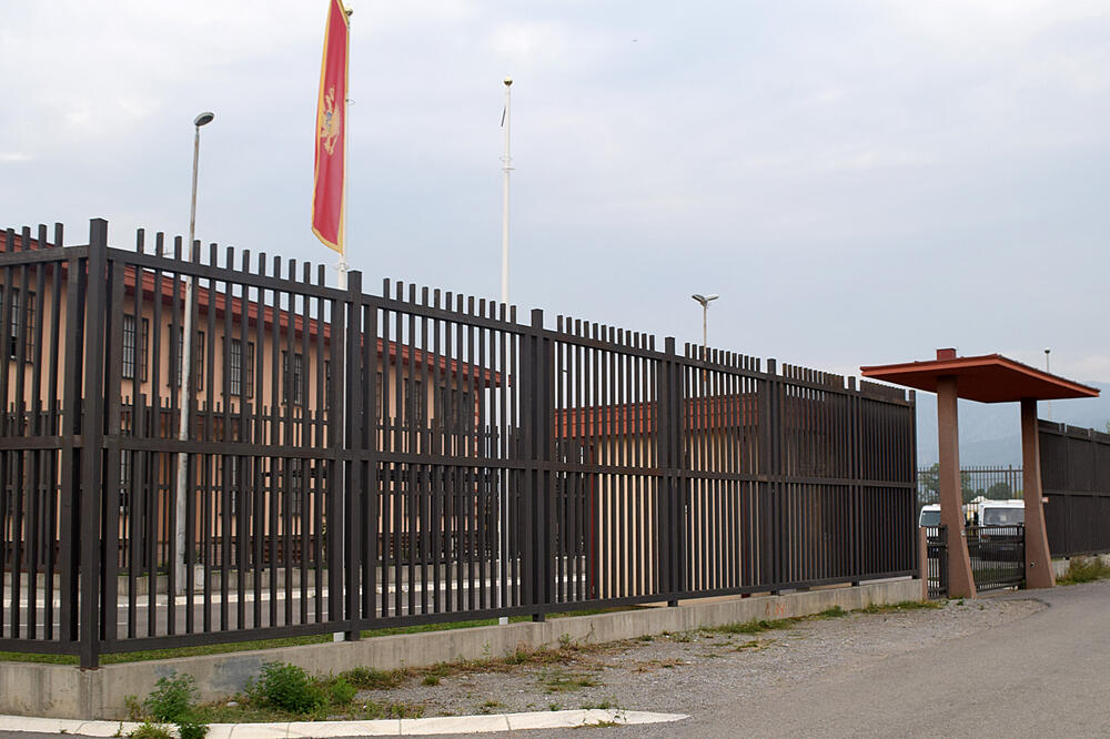 Više od polovine azilanata bilo smješteno u Centru, Foto: Boris Pejović