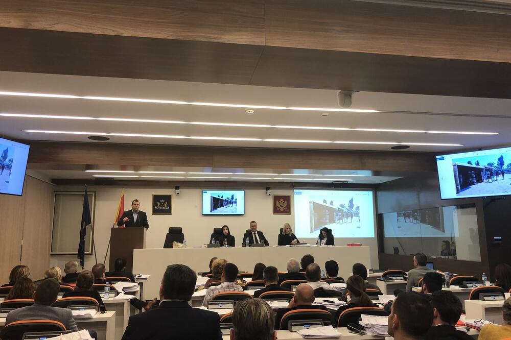 Sa sjednice SO Budva, Foto: Vuk Lajović