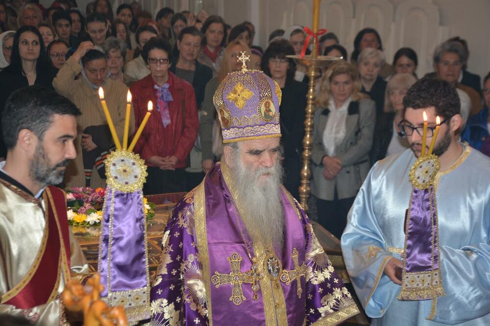 Mitropolit danas u crkvi Svetog Spasa na Toploj u Herceg Novom, Foto: Mitropolija.com