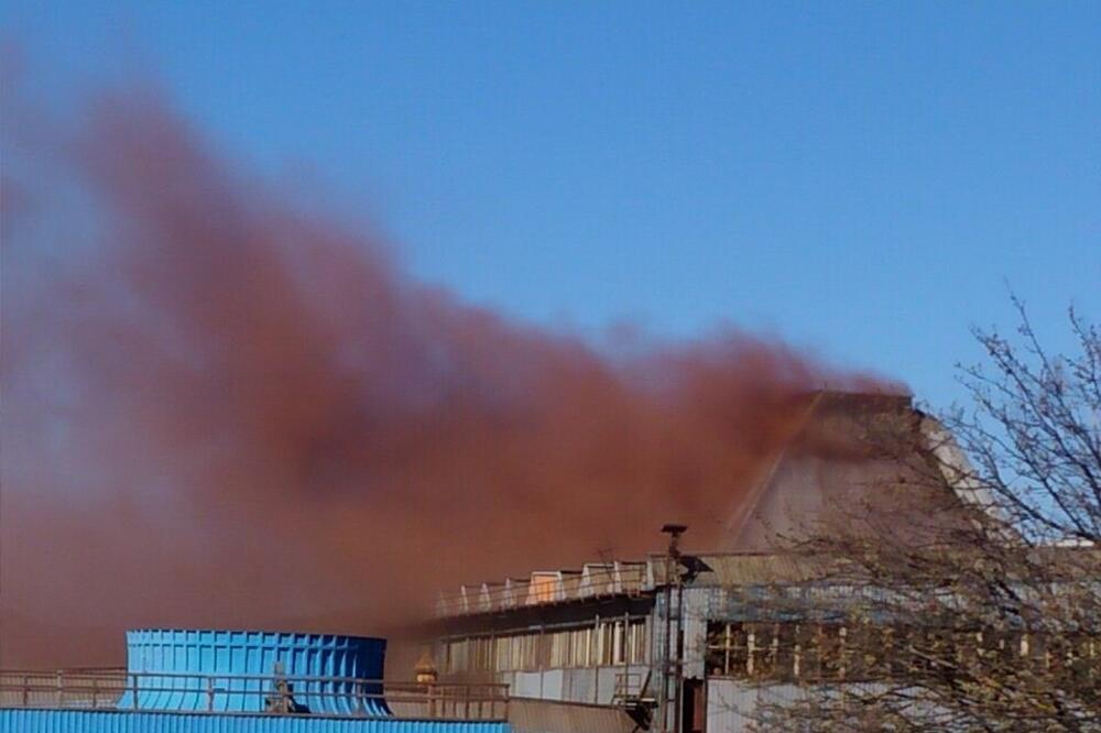 Crveni dim kuljao iz Željezare, Foto: Privatna arhiva