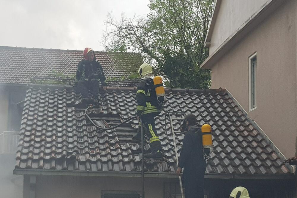 Gašenje požara, Foto: SZS Tivat