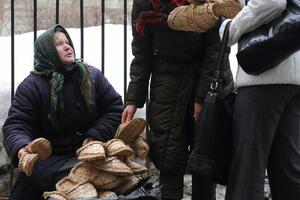 Istraživanje: Trećina Rusa nema novca za novu obuću - Kremlj sumnja