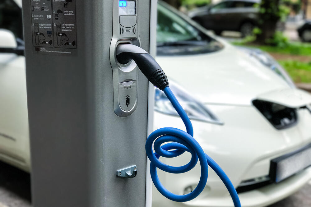 Stanica za punjenje električnih automobila u Oslu, Foto: Shutterstock