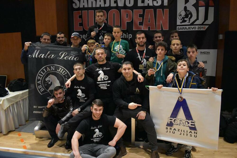 Takmičari i treneri tima Mata Leao A-Force, Foto: Privatna arhiva