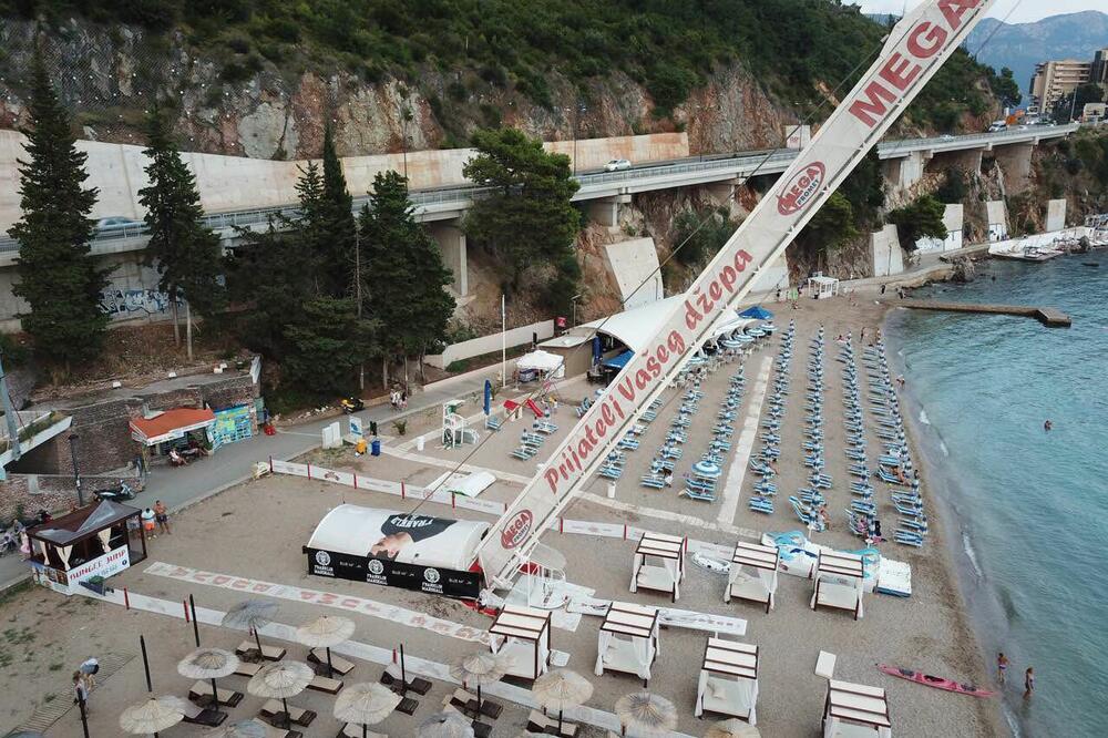 Bandži skakaonica u Budvi, Foto: Privatna arhiva