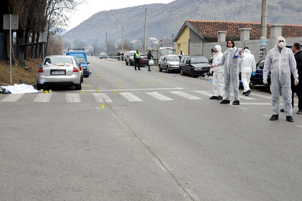 Uviđaj nakon ubistva Mrdaka, Foto: Zoran Đurić