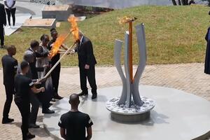 VIDEO Junker zamalo zapalio predsjednika i prvu damu Ruande
