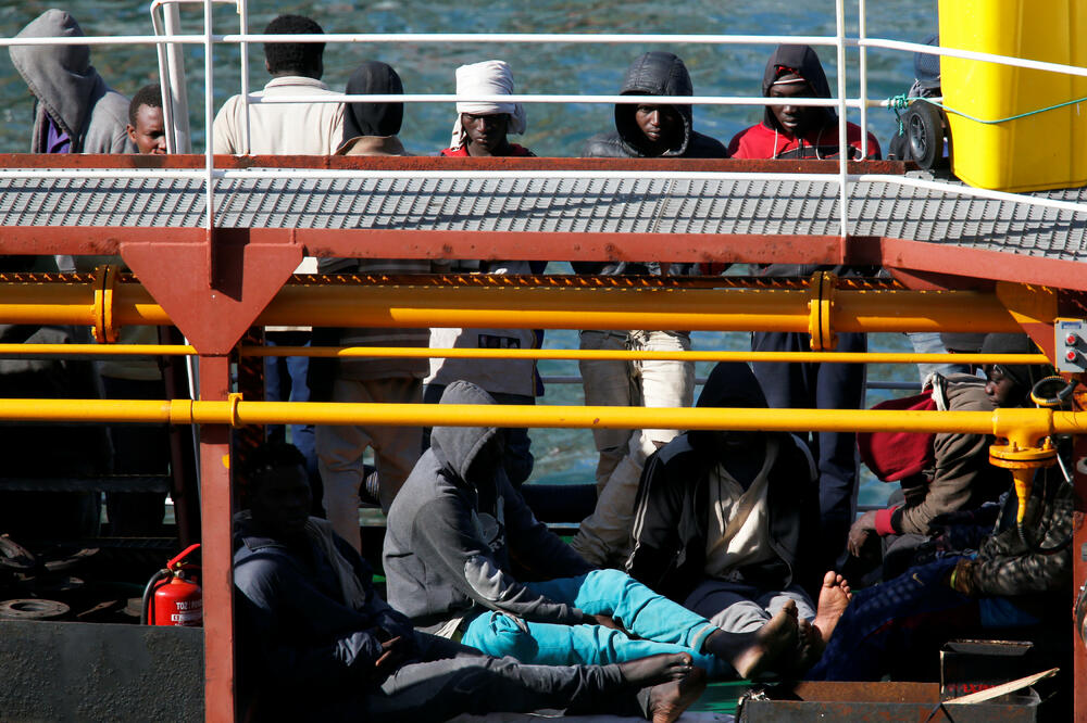 Migranti stižu na Maltu, Foto: DARRIN ZAMMIT LUPI/Reuters