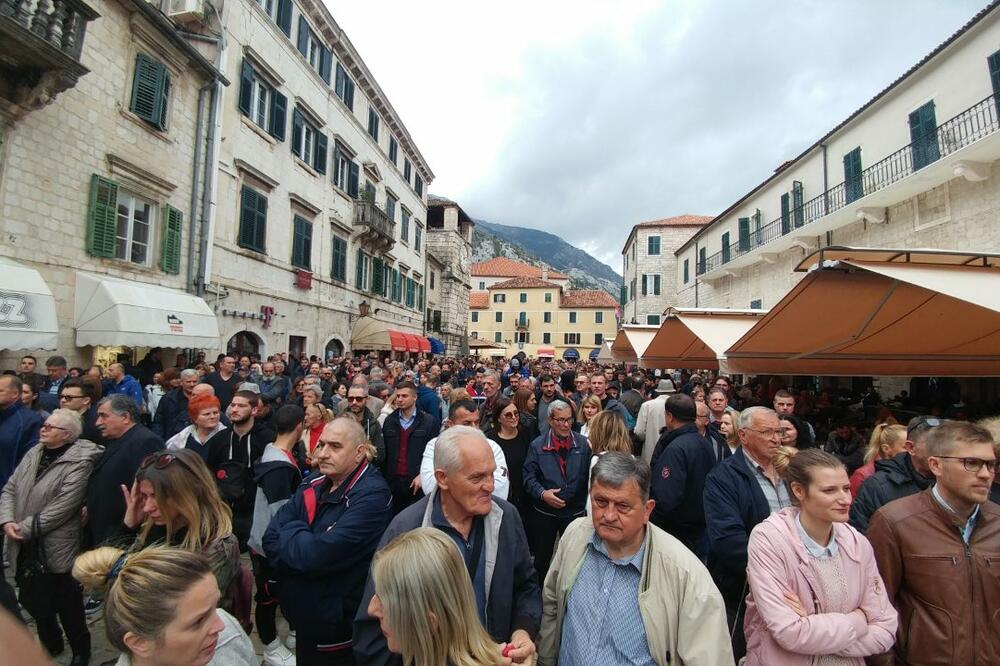 Sa protesta u Kotoru, Foto: Siniša Luković