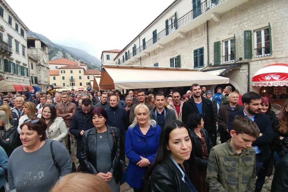 protest u Kotoru, Foto: Sinša Luković