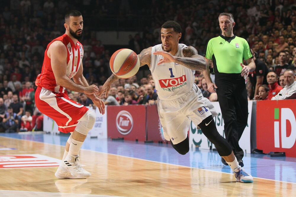 Stegla mu se ruka: Edvin Džekson na sinoćnjoj utakmic, Foto: Branislav Božić/Beta