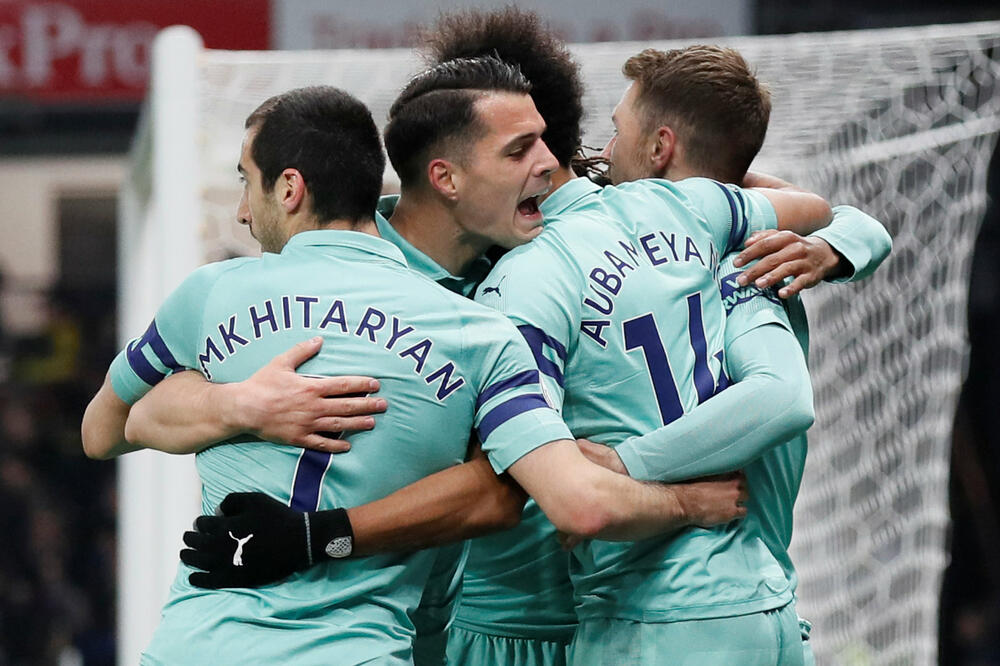 Slavlje fudbalera Arsenala, Foto: Reuters