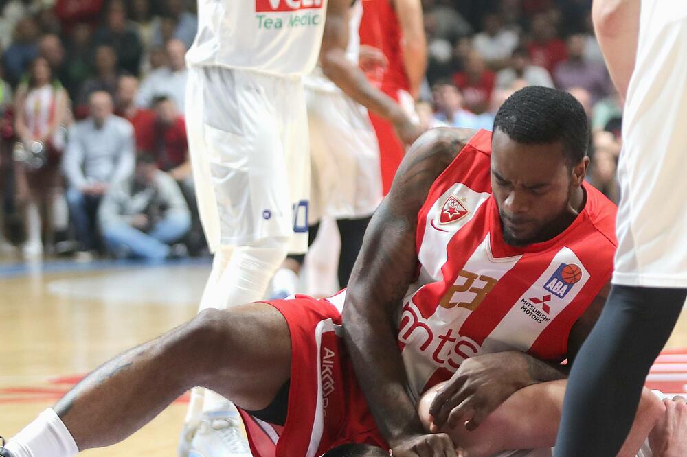 Nemanja Gordić i Filip Barović su jedini od rijetkih koji se nisu pogubili u paklu &ldquo;Pionira&rdquo;, Foto: BRANISLAV BOZIĆ