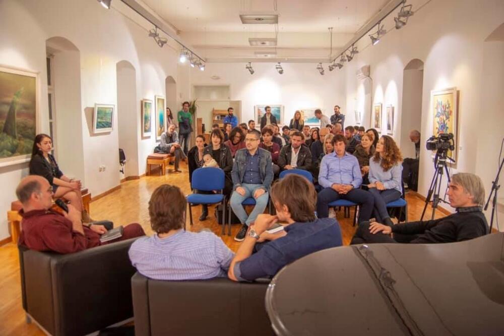 Sa predstavljanja knjige Voja Šindolića, Foto: Privatna arhiva