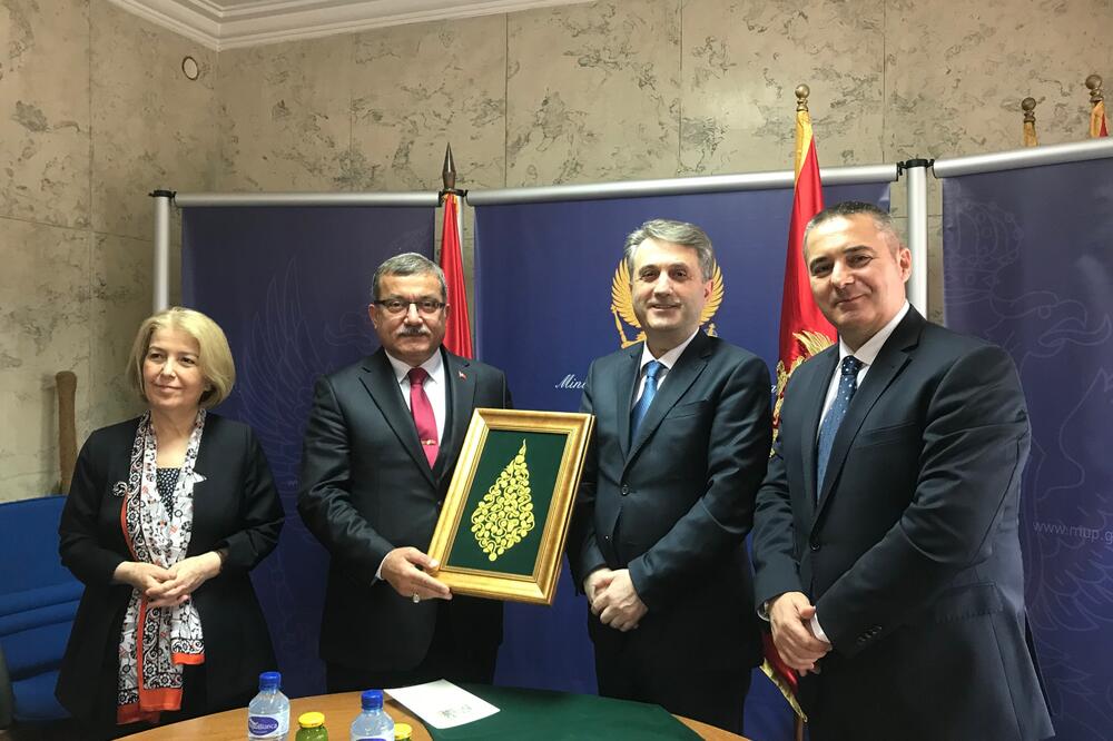 Sastanak dvije delegacije, Foto: Uprava policije