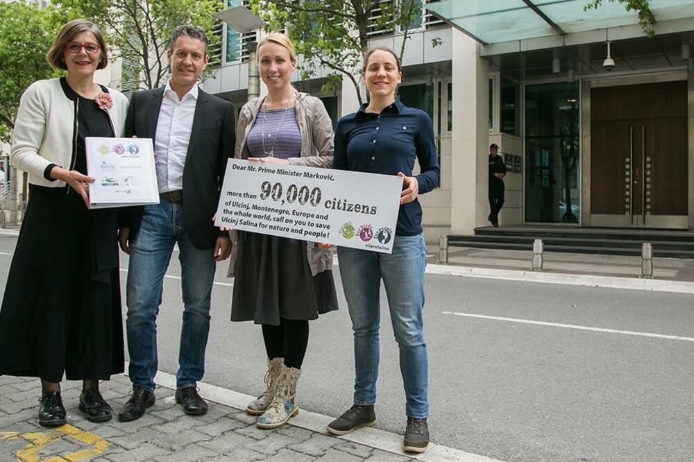 Danas ispred Vlade, Foto: PR Centar