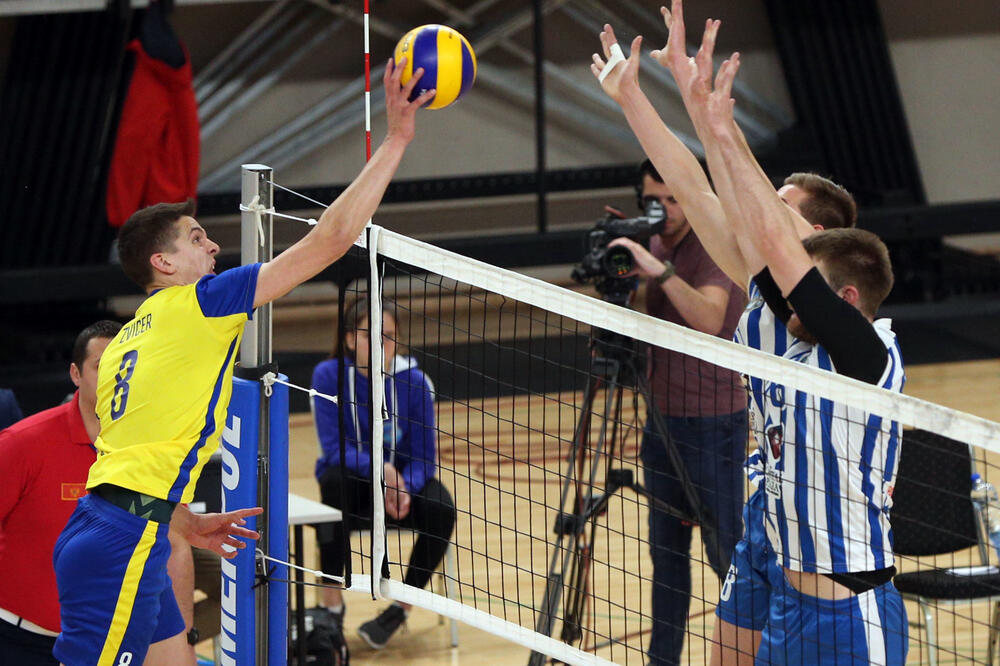 Ivan Zvicer protiv dvojnog bloka Budućnosti (Foto: Filip Roganović), Foto: Filip Roganović