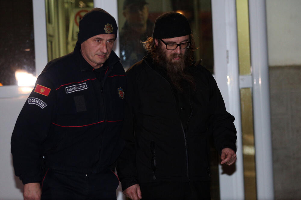 Neofit prilikom privođenja u Osnovno državno tužilaštvo u februaru ove godine, Foto: Filip Roganović