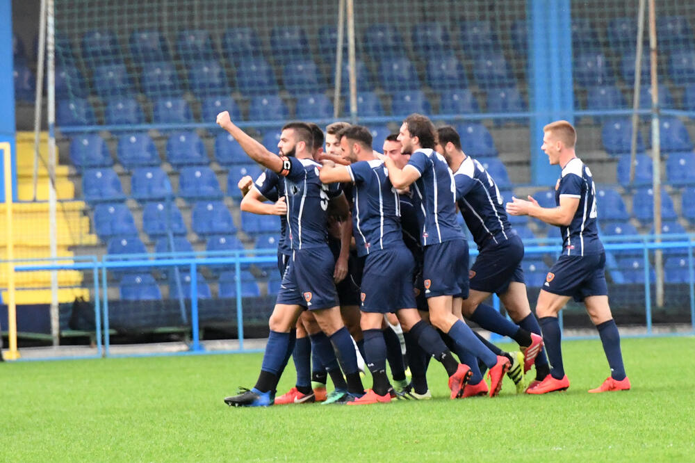 Slavlje igarča Zete, Foto: Savo Prelević