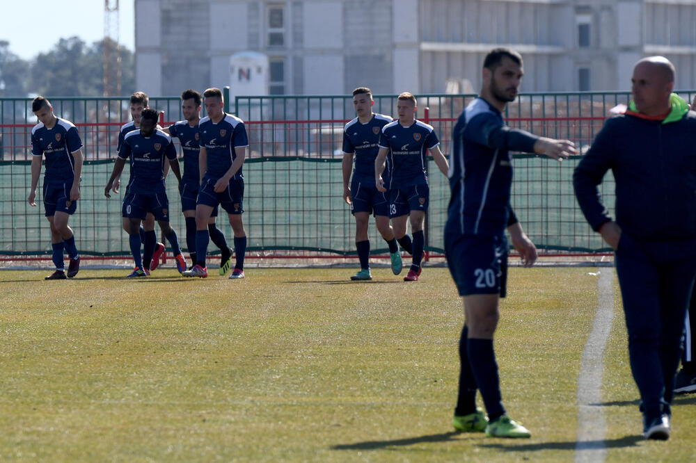 Sve bliži plasmanu u Evropu: Fudbaleri Zete i trener Roganović, Foto: Savo Prelević