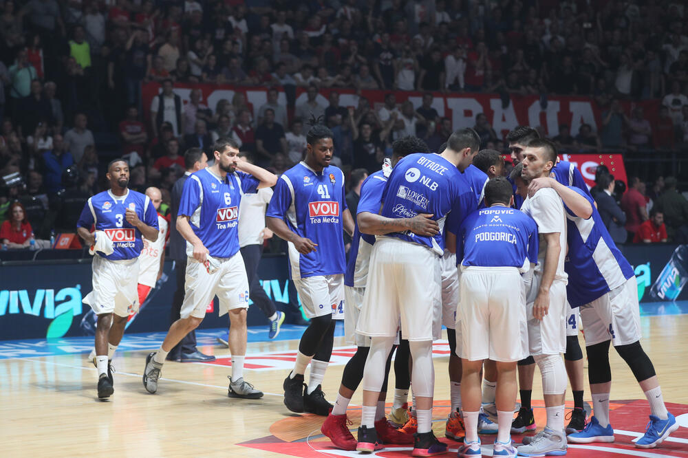 Košarkaši Budućnosti u Pioniru