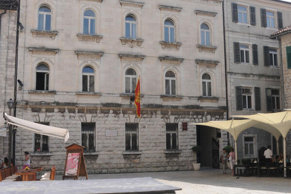 SDP Kotor podržao obornike u SO: Da se istraje u prevazilaženju krize