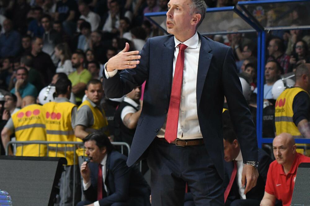 Milan Tomić tokom meča u Podgorici, Foto: Savo Prelević