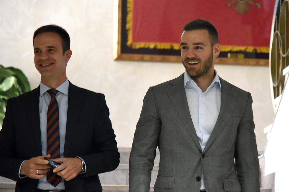 Odbor nije prestajao sa radom: Rakočević (desno), Foto: Boris Pejović