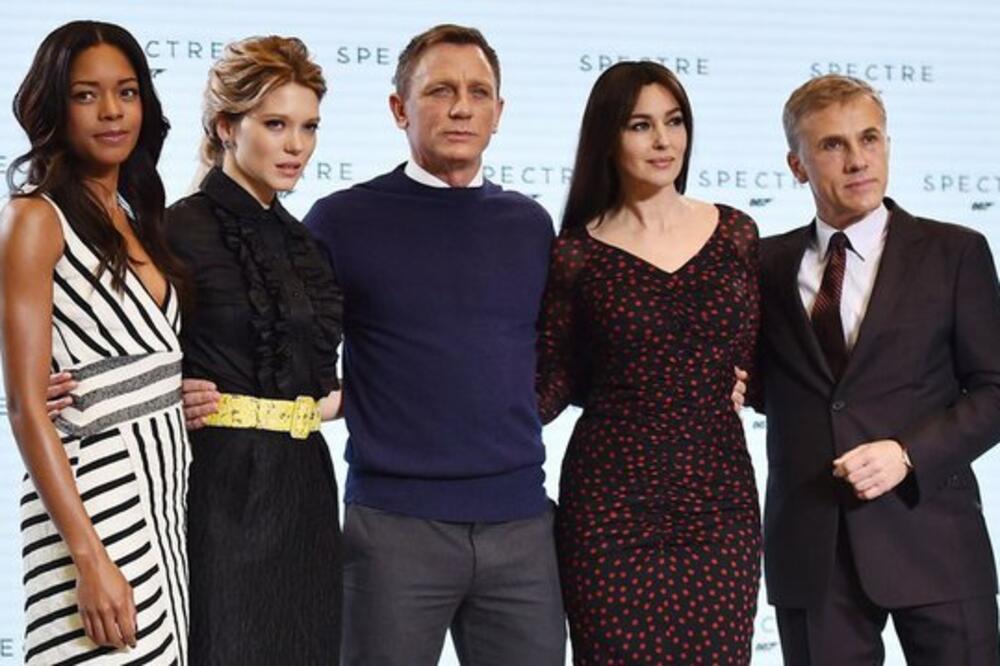 Danijel Krejg sa članovima ekipe filma Spektra 2014. godine, Foto: Getty Images