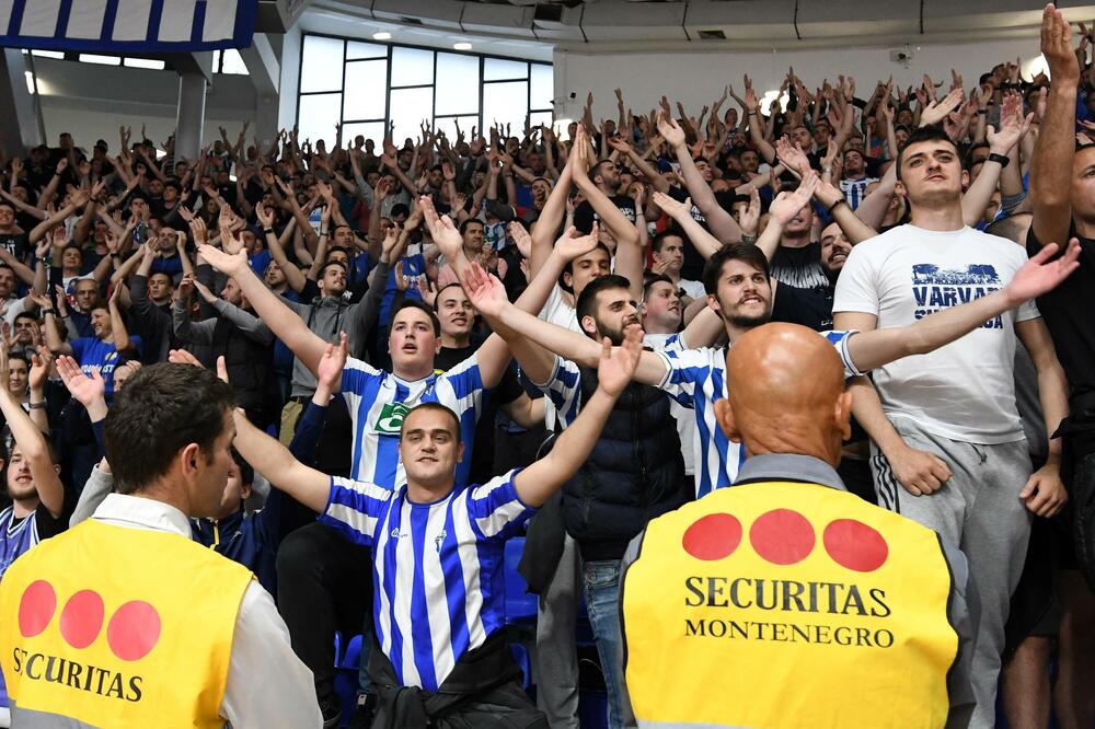 Navijači Budućnosti u "Morači", Foto: Savo Prelević